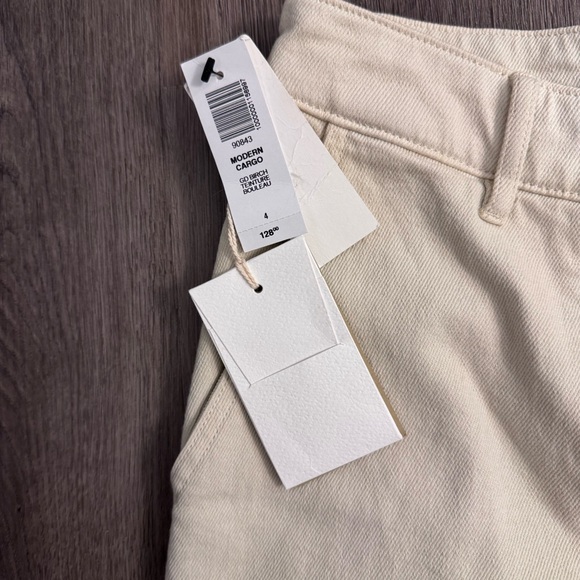 🌼DISCOUNTED NWT Women’s Wilfred Free Modern Cargo Pants Size 4 - Picture 9 of 11